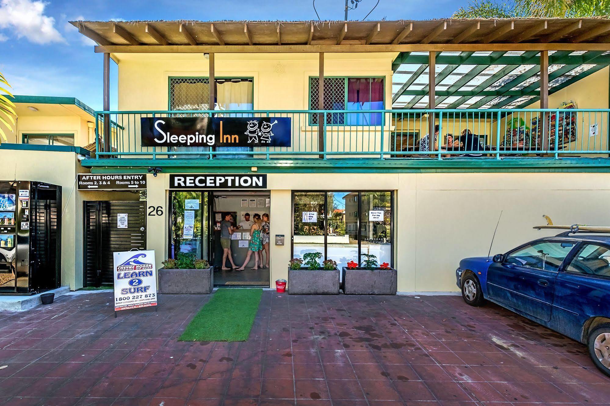 Sleeping Inn Backpackers Resort Голд-Кост Экстерьер фото
